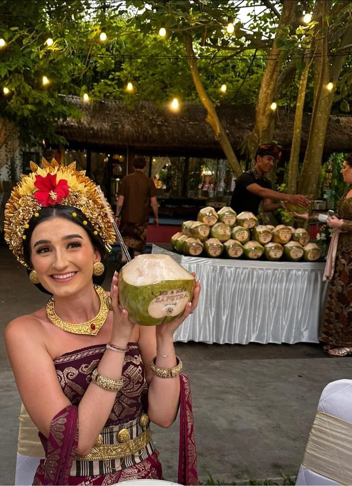 Fresh coconut event